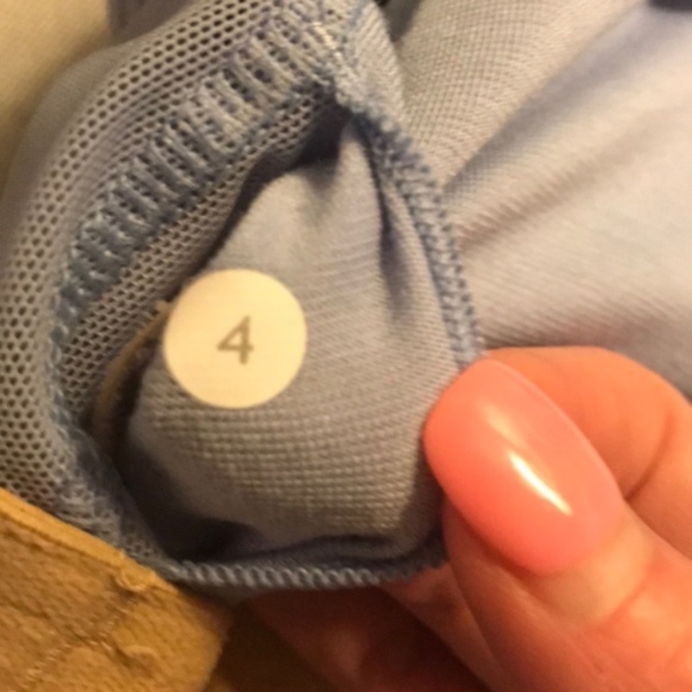 Like New Lululemon Work It Out w/ Built in Bra (4) - Picture 5 of 5